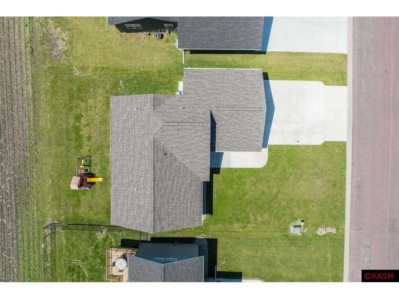 221 Wickfield Drive, Mankato, MN, 56001 MLS 7035085 Edina Realty