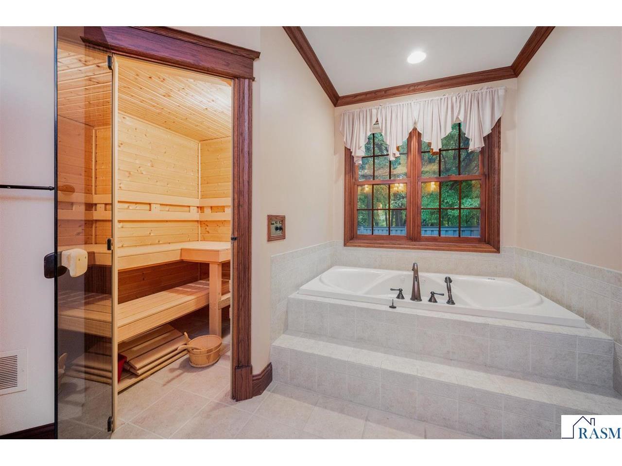 221 Woodhill Court Mankato MN 56001 7038885 image24