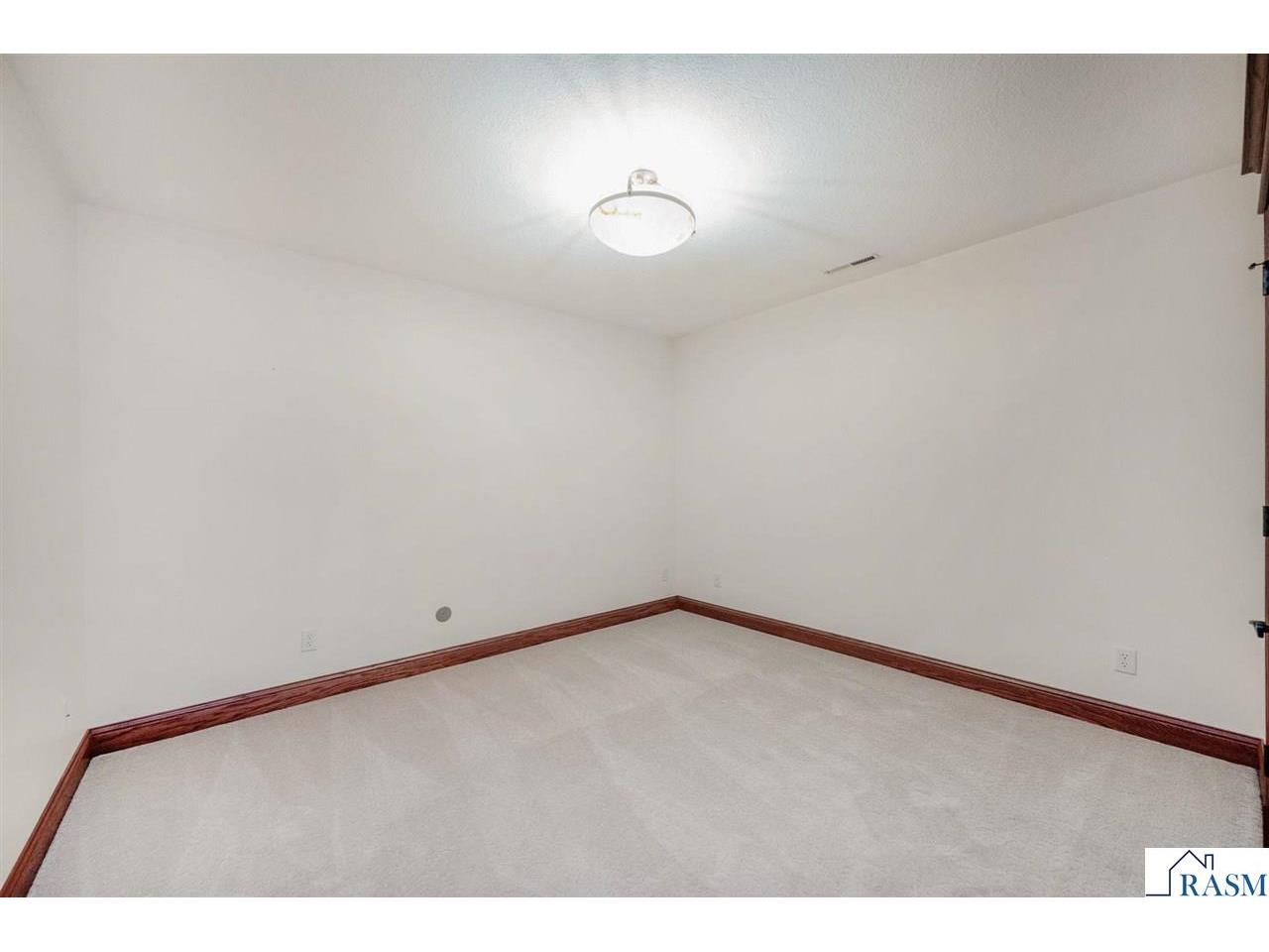 221 Woodhill Court Mankato MN 56001 7038885 image48