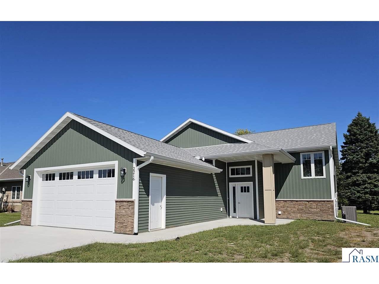 2216 Lake Avenue New Ulm MN 56073 7037851 image1