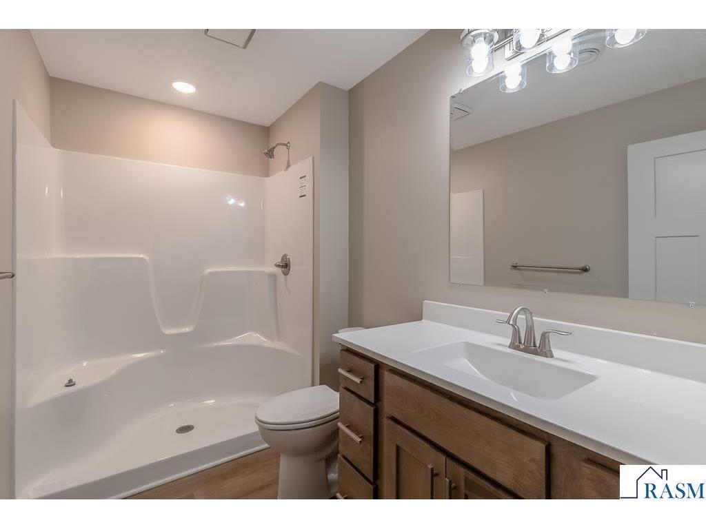 2216 Lake Avenue New Ulm MN 56073 7037851 image34