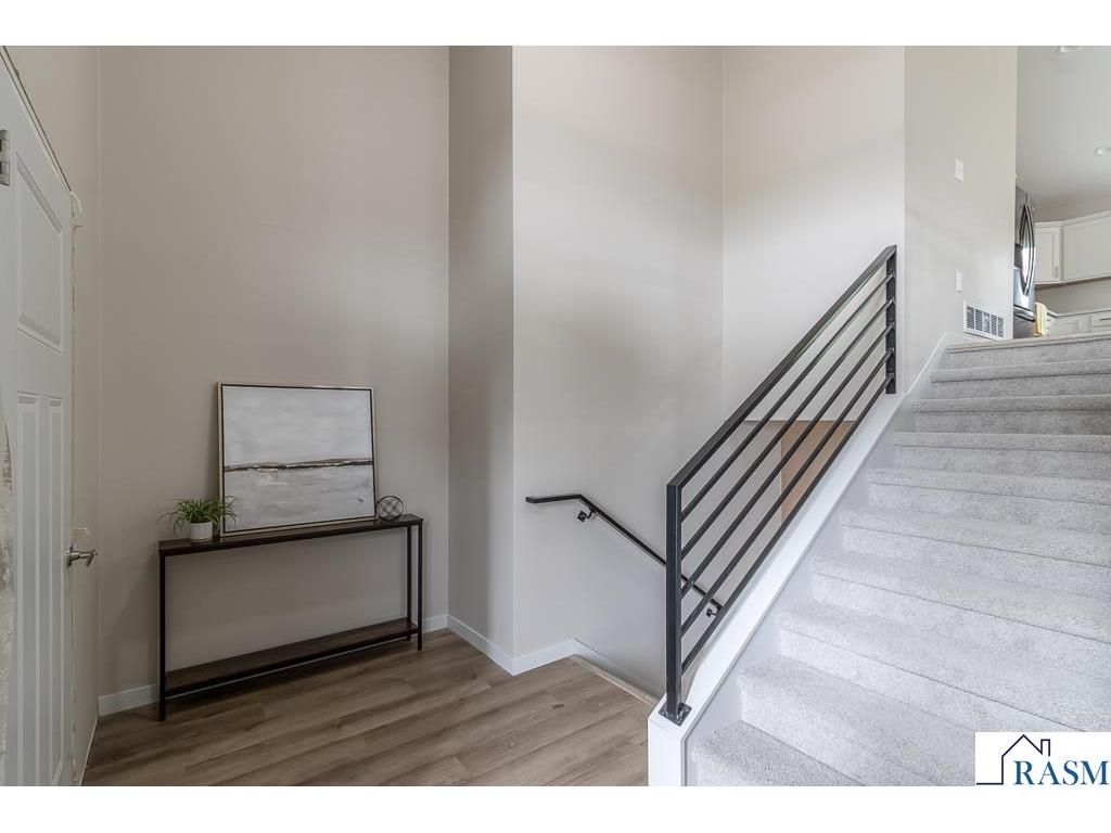 2216 Lake Avenue New Ulm MN 56073 7037851 image4