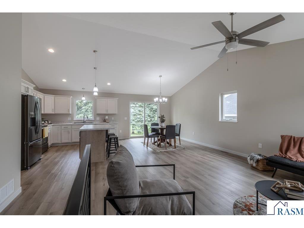 2216 Lake Avenue New Ulm MN 56073 7037851 image9