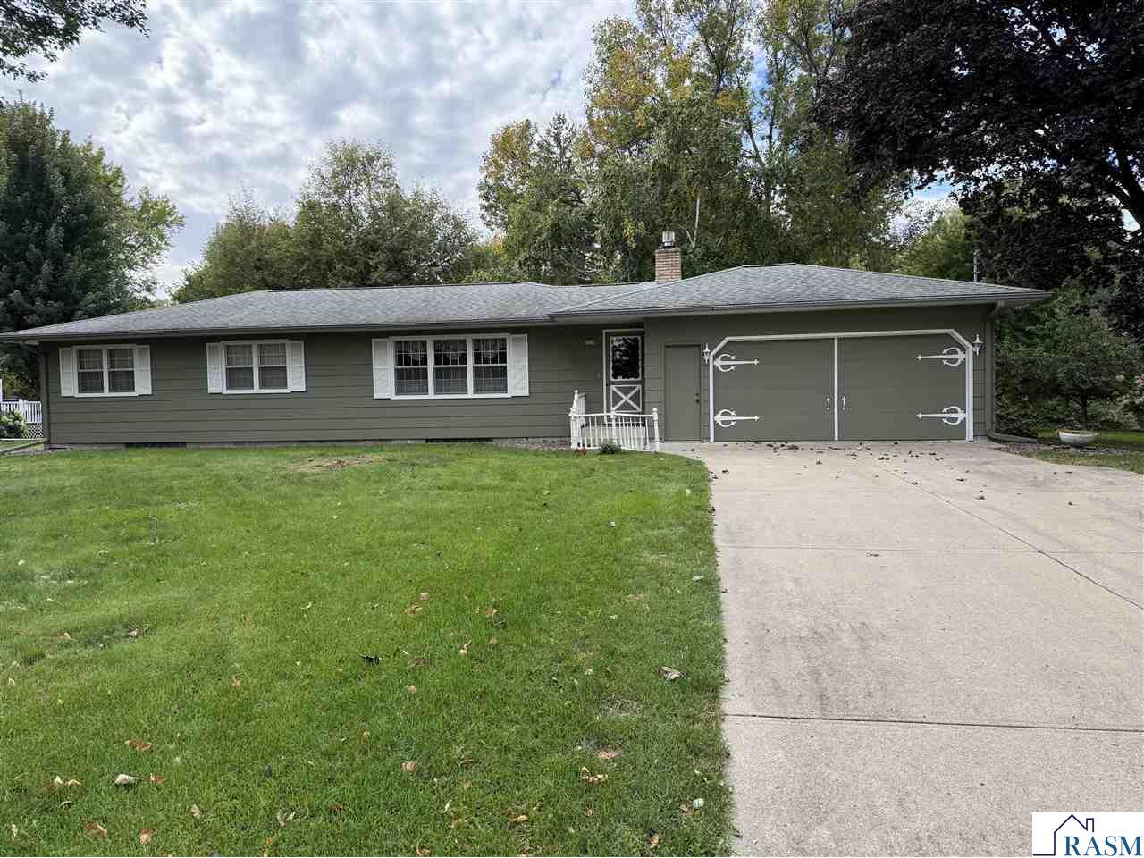 2219 Clare Drive North Mankato MN 56003 7039438 image1