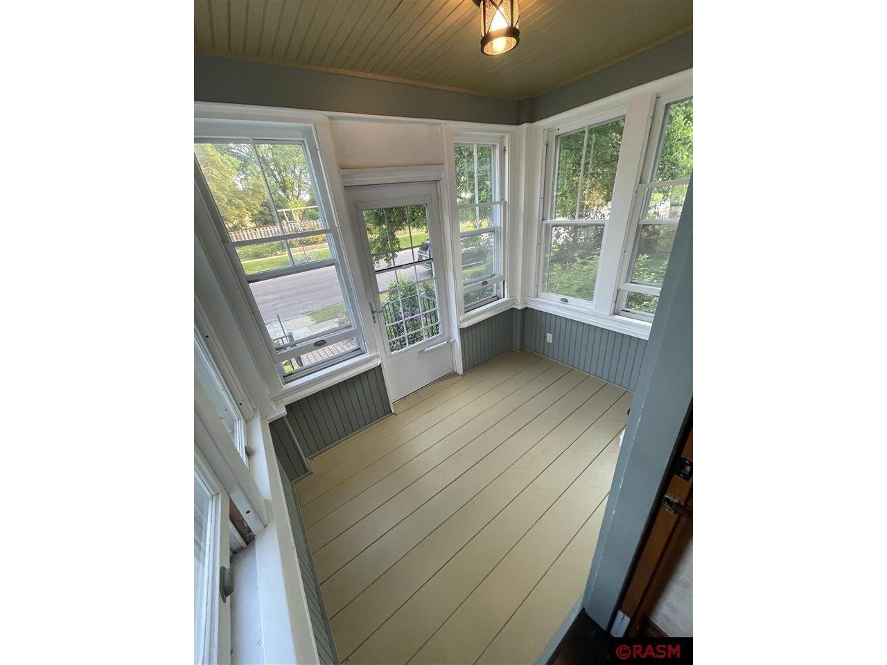 222 W Pleasant Street Mankato MN 56001 7038348 image5