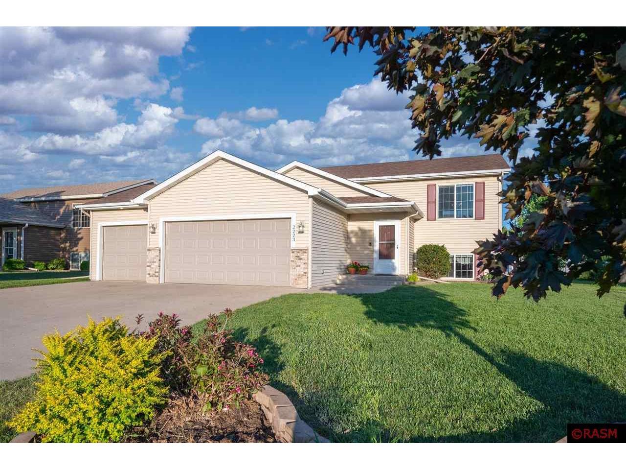 2223 Fairbanks Drive North Mankato MN 56003 7032586 image1