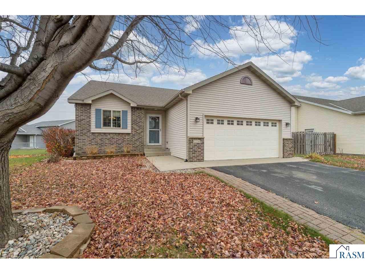 2224 Fairbanks Drive North Mankato MN 56003 7039102 image1