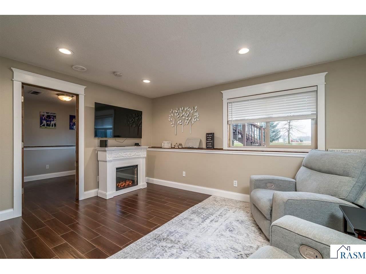 2224 Fairbanks Drive North Mankato MN 56003 7039102 image17