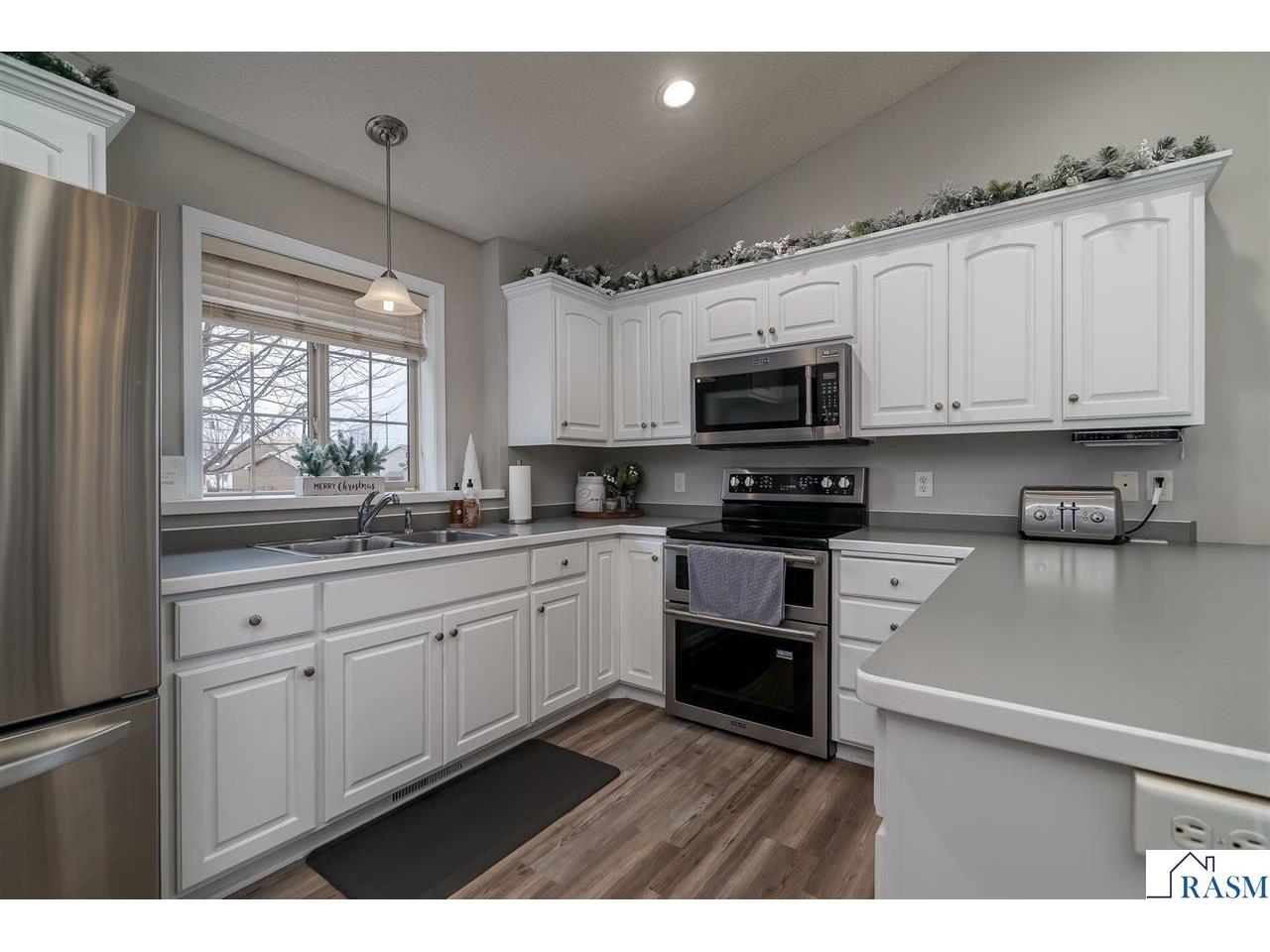 2224 Fairbanks Drive North Mankato MN 56003 7039102 image4