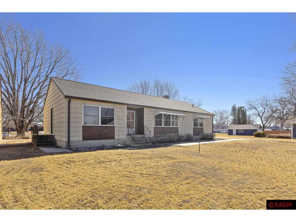 223 N 3rd Avenue Waldorf MN 56091 7036828 image1