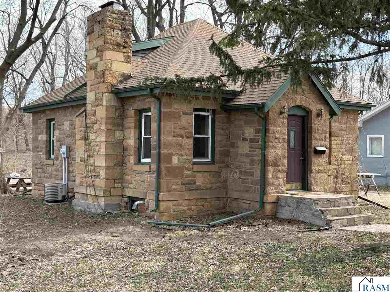 223 Owatonna Street Mankato MN 56001 7039808 image1