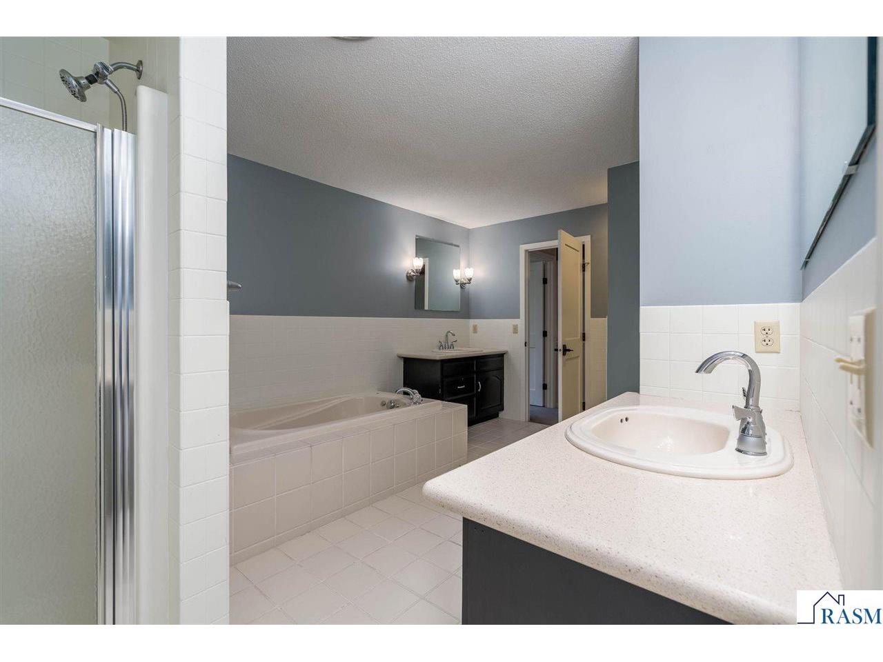 2230-2228/ W Dream Drive North Mankato MN 56003 267040734 image31