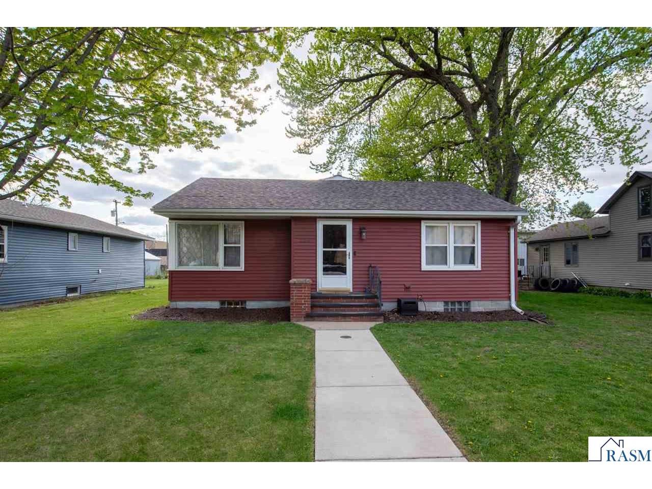 224 N 3rd Avenue Waldorf MN 56091 7040176 image1