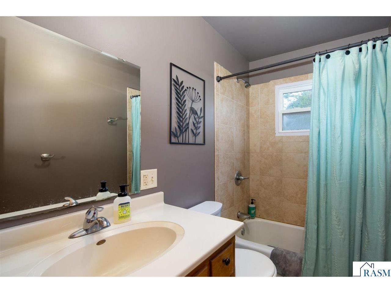 224 N 3rd Avenue Waldorf MN 56091 7040176 image12