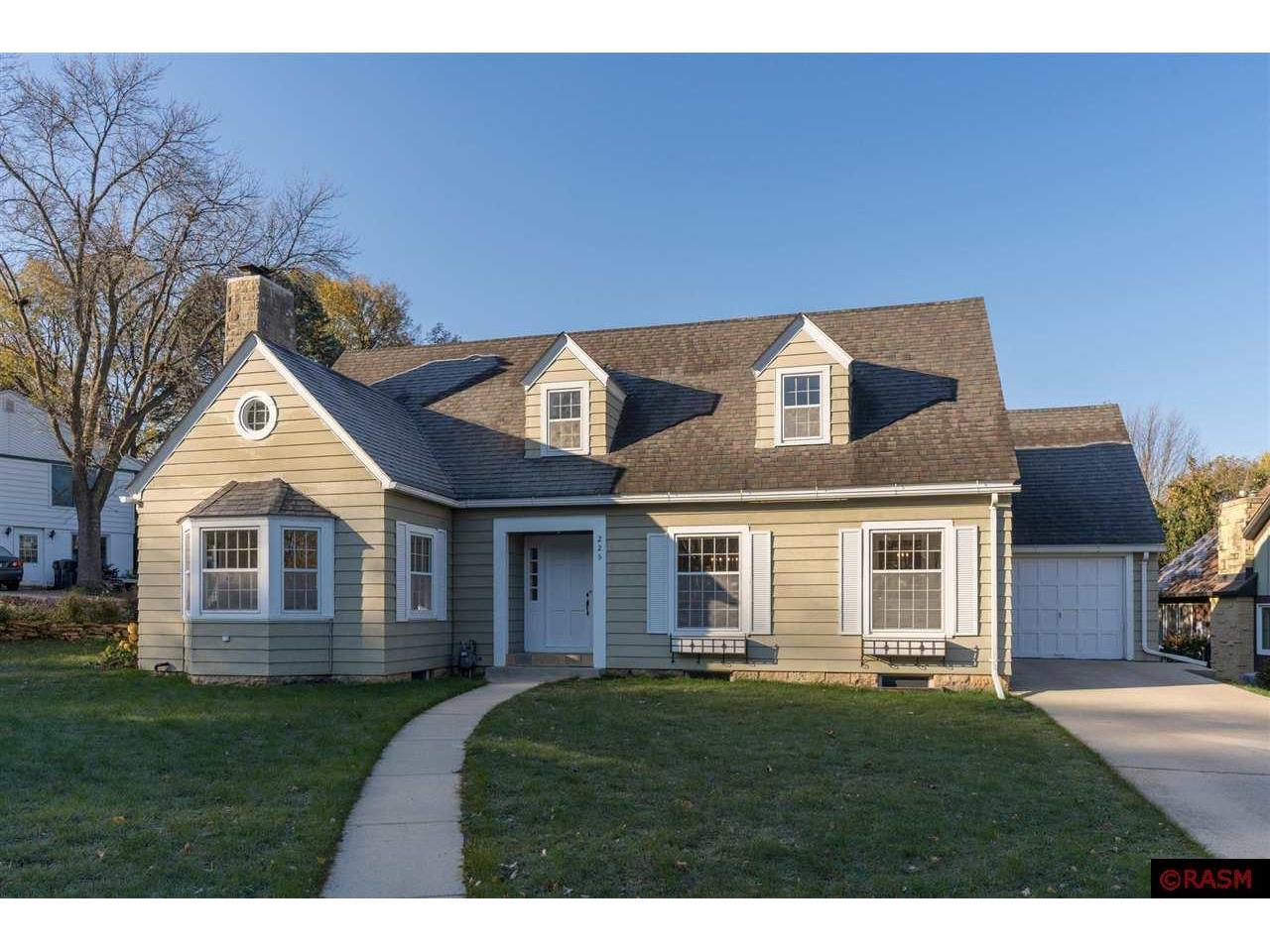 225 Oak Knoll Boulevard Mankato MN 56001 7033701 image1