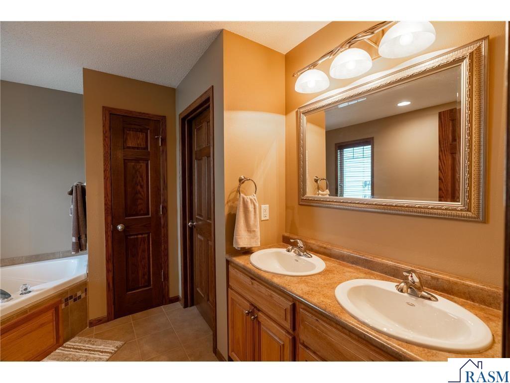 225 Pinehurst Drive Mankato MN 56001 7039174 image17