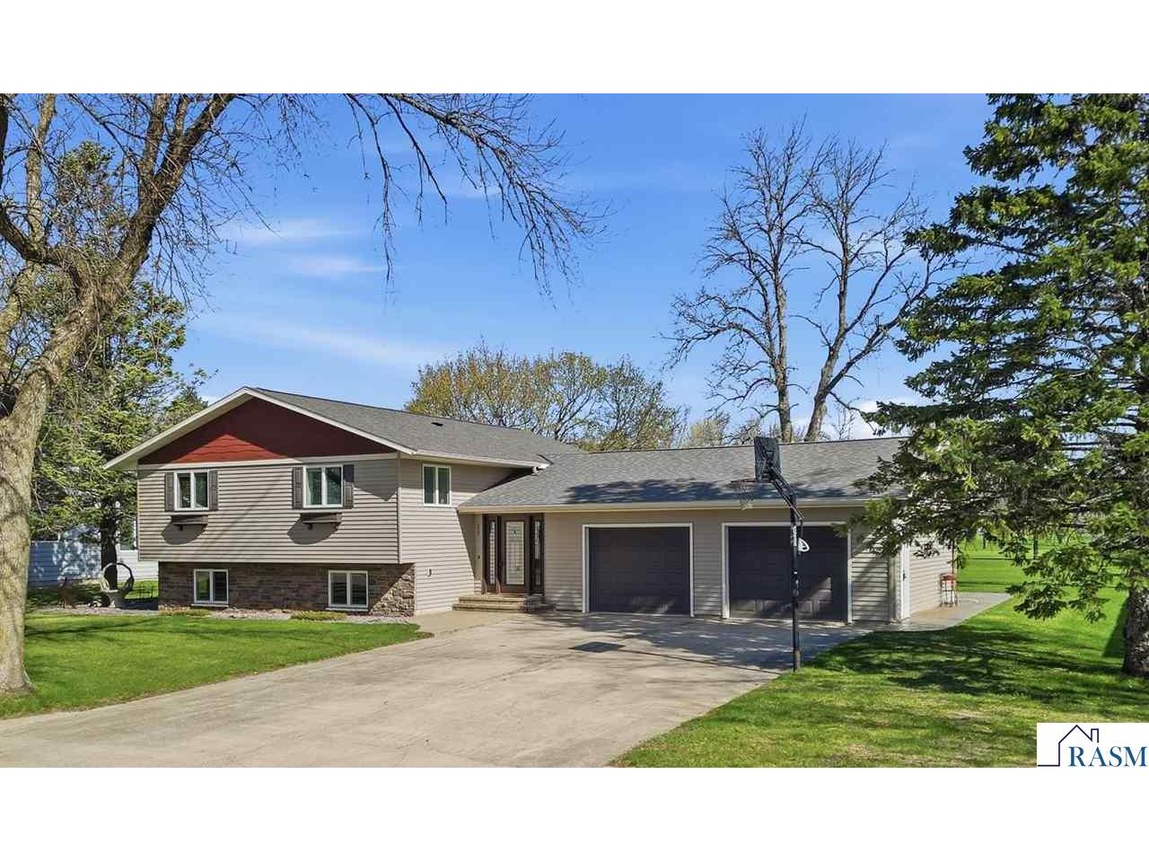 225 SE 10th Street Wells MN 56097 7040051 image1
