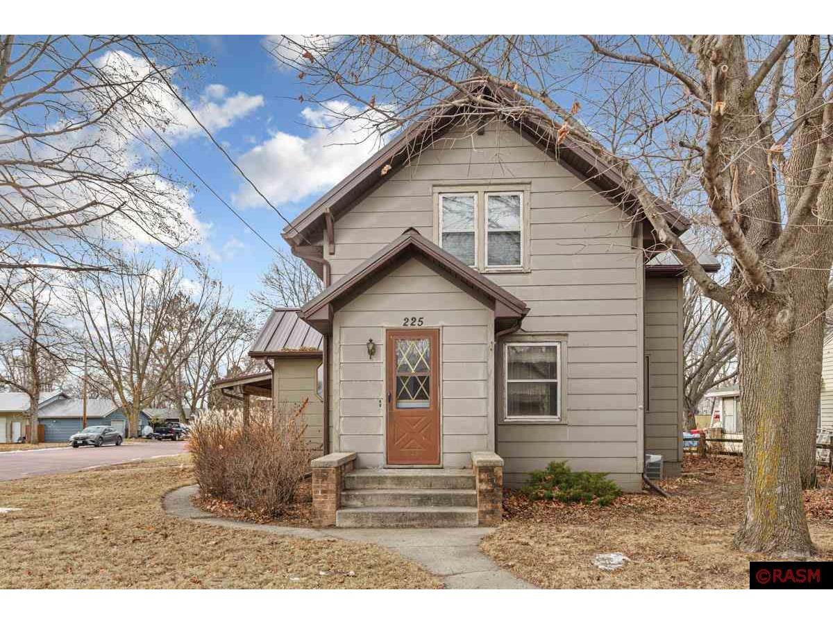 225 SE Adams Avenue Madelia MN 56062 7036590 image1