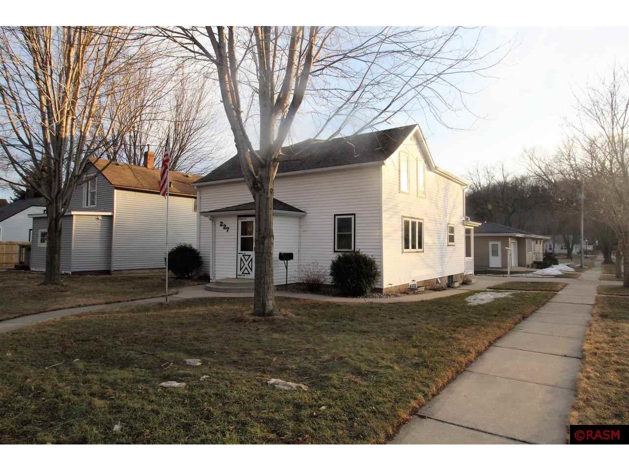 227 N Garden, New Ulm, MN, 56073 MLS 7029270 Edina Realty