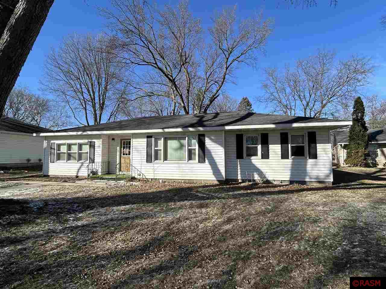 227 SE 2nd Street Madelia MN 56062 7034363 image1