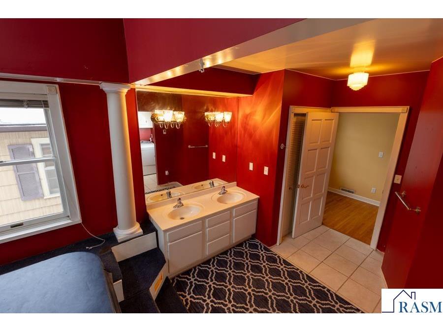 227 W 5th Mankato MN 56001 7039738 image15