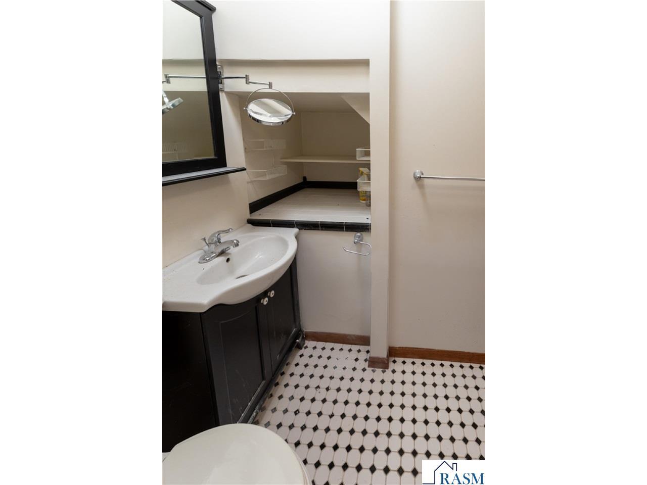 227 W 5th Mankato MN 56001 7039738 image37