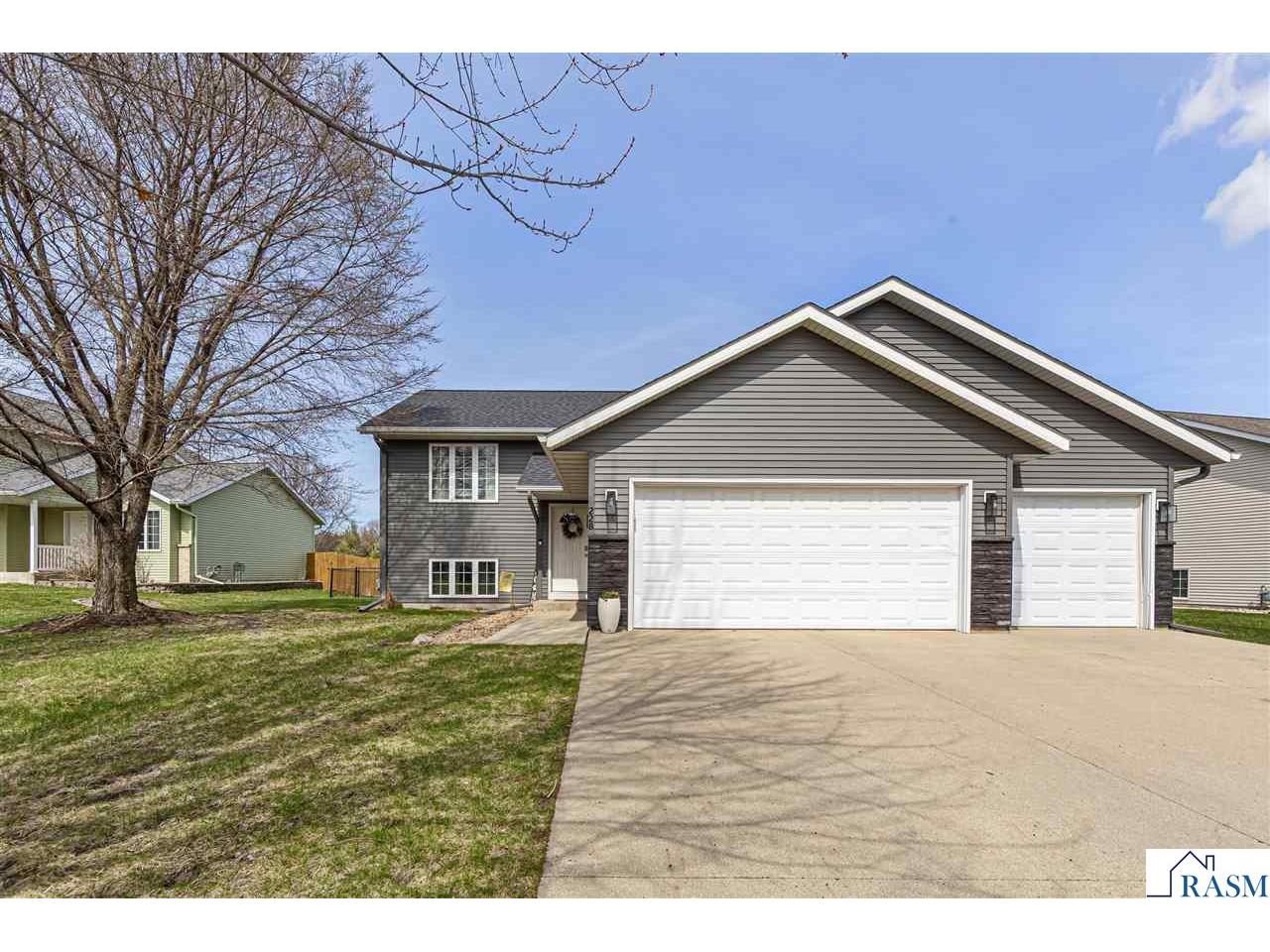228 Inverness Drive Mankato MN 56001 7039957 image1
