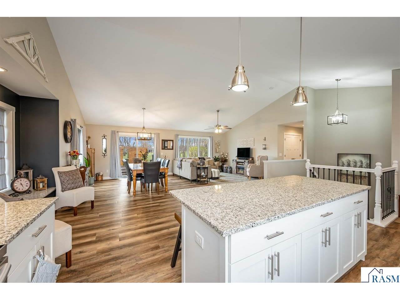 2292 Deerwood Drive North Mankato MN 56003 7039960 image10