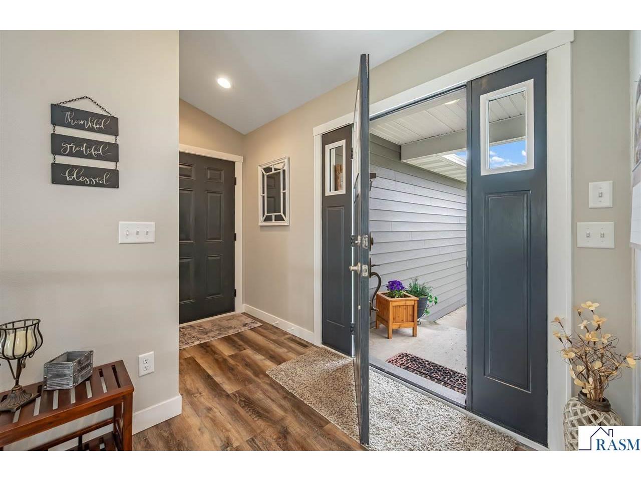 2292 Deerwood Drive North Mankato MN 56003 7039960 image3