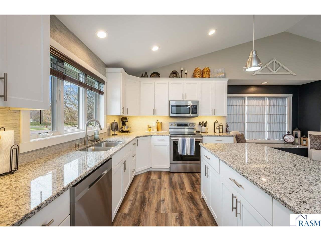 2292 Deerwood Drive North Mankato MN 56003 7039960 image8