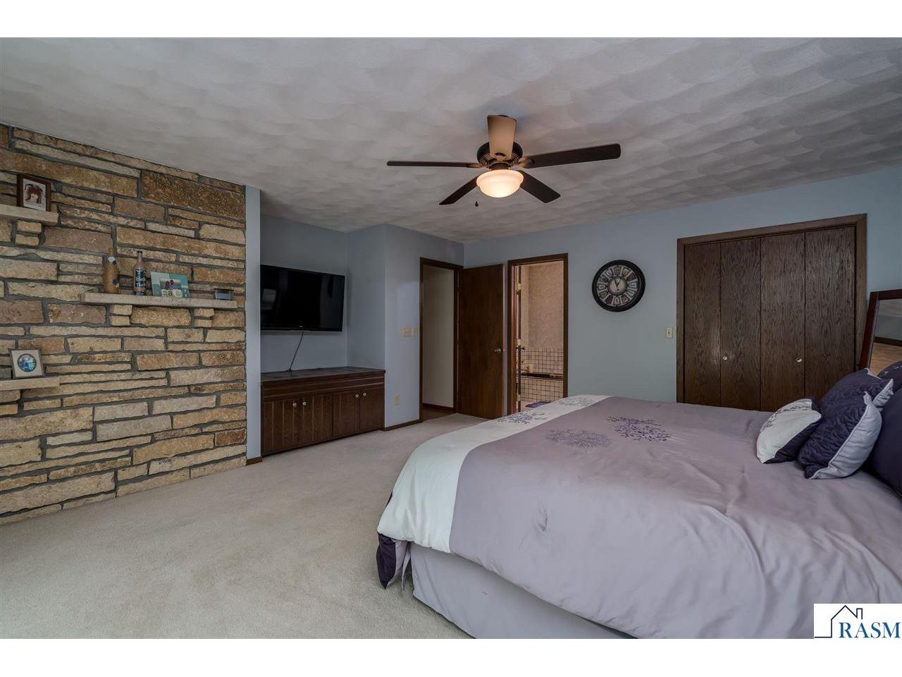 23 Holiday Court North Mankato MN 56063 7039804 image24
