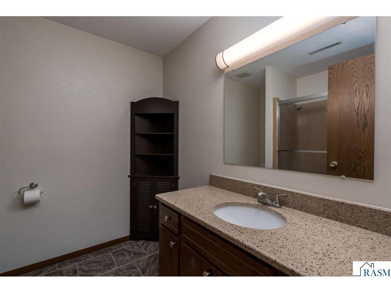 23 Holiday Court North Mankato MN 56063 7039804 image34