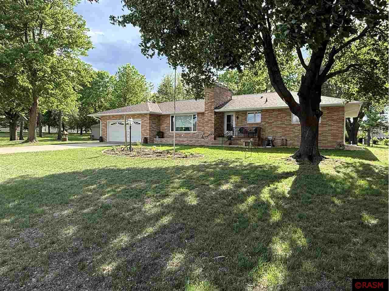 2312 N Highland Avenue New Ulm MN 56073 7037353 image1
