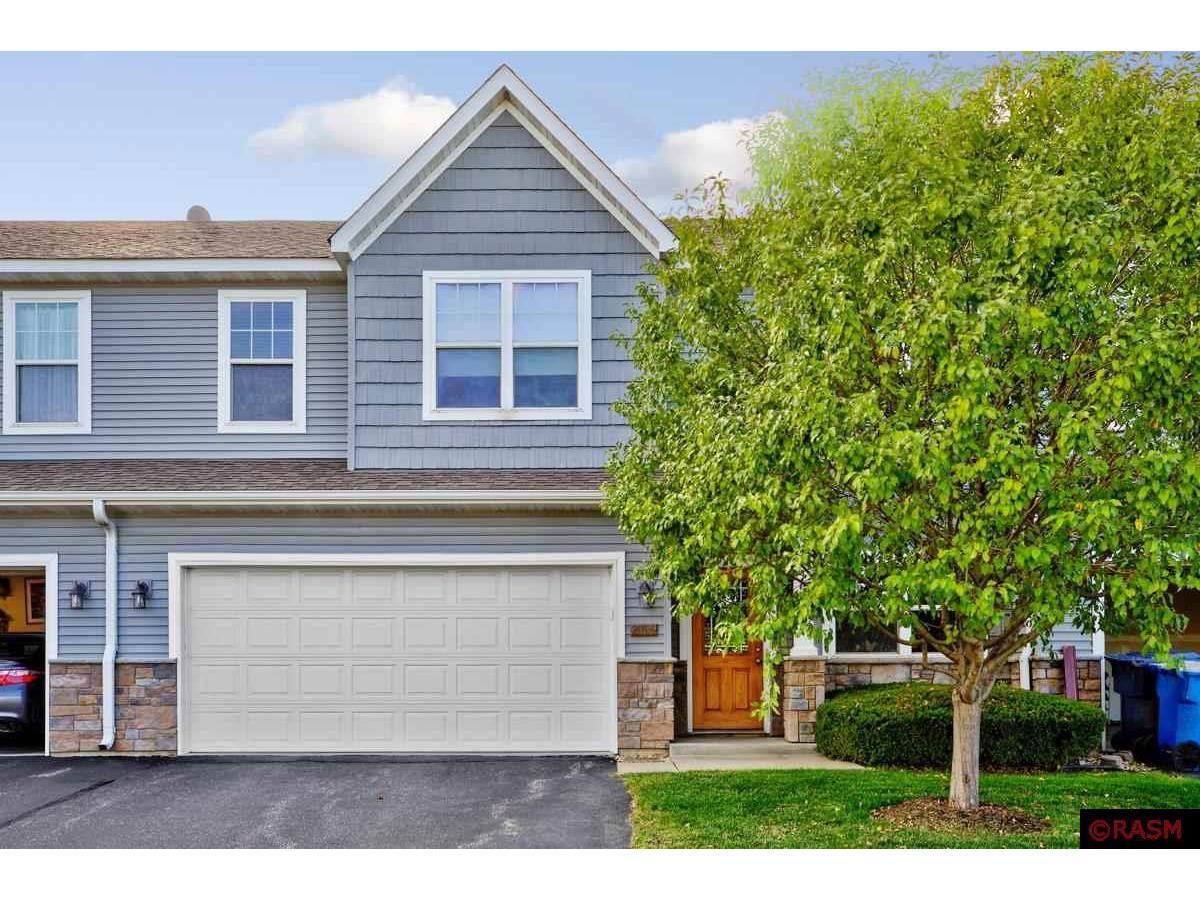 2324 E Vierling Drive Shakopee MN 55379 7033307 image1