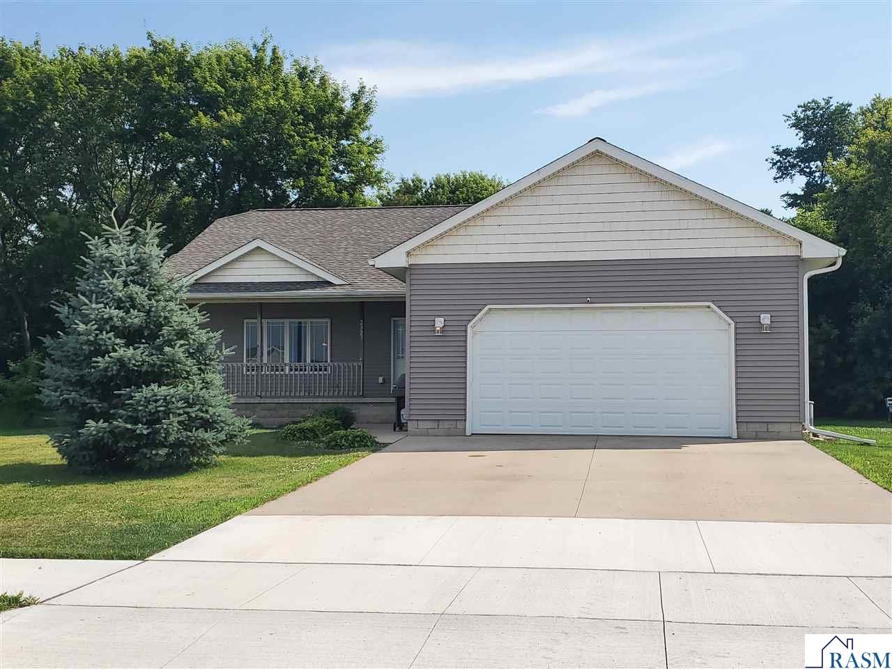 2327 Lake Avenue New Ulm MN 56073 267040823 image1