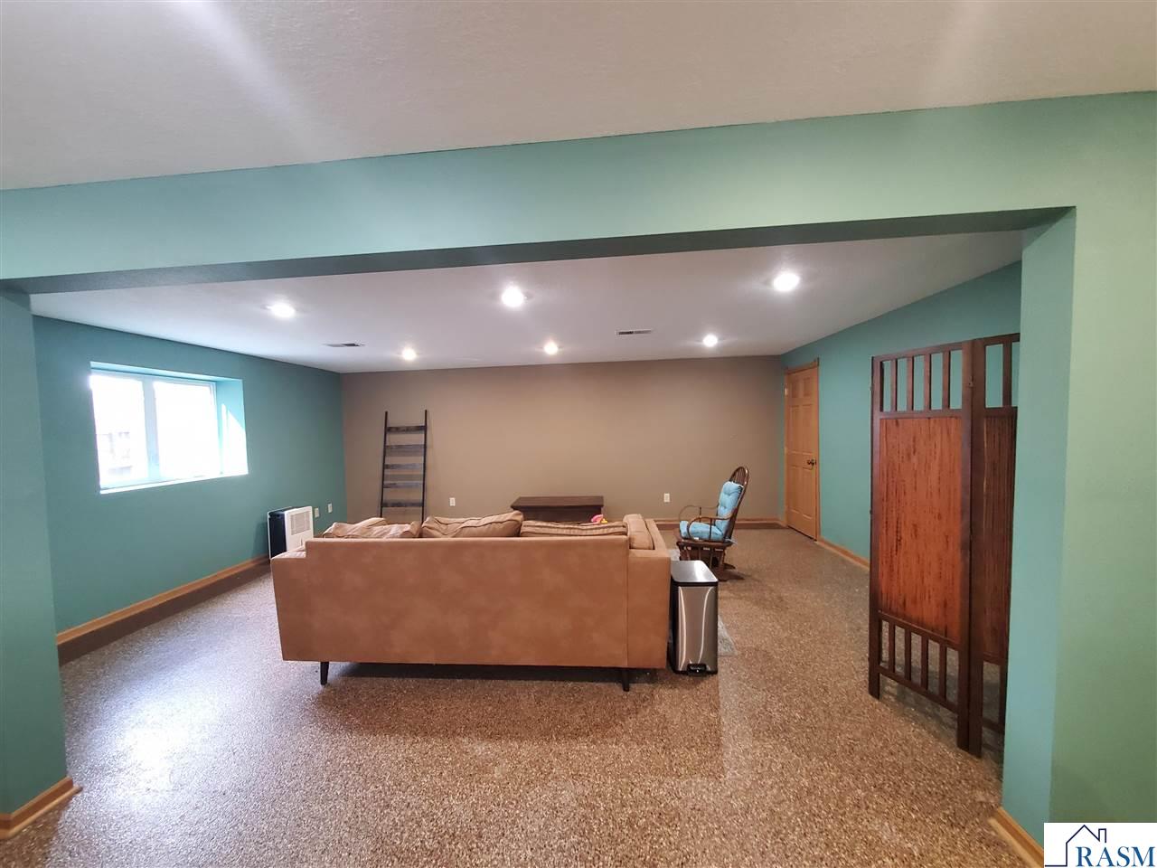 2327 Lake Avenue New Ulm MN 56073 267040823 image14