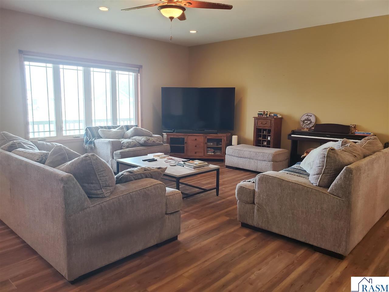 2327 Lake Avenue New Ulm MN 56073 267040823 image6