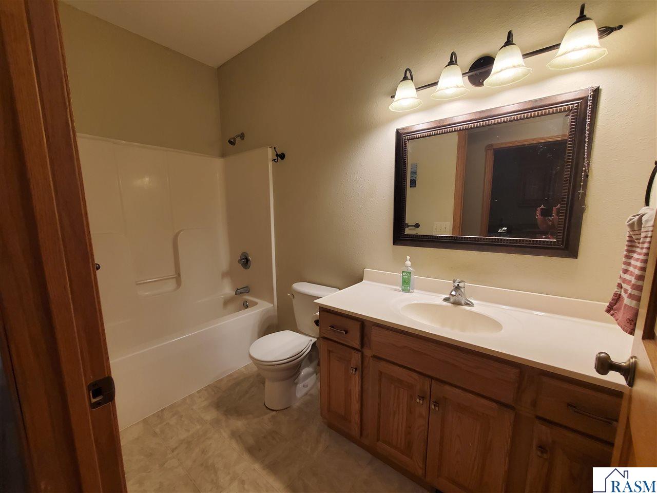 2327 Lake Avenue New Ulm MN 56073 267040823 image9