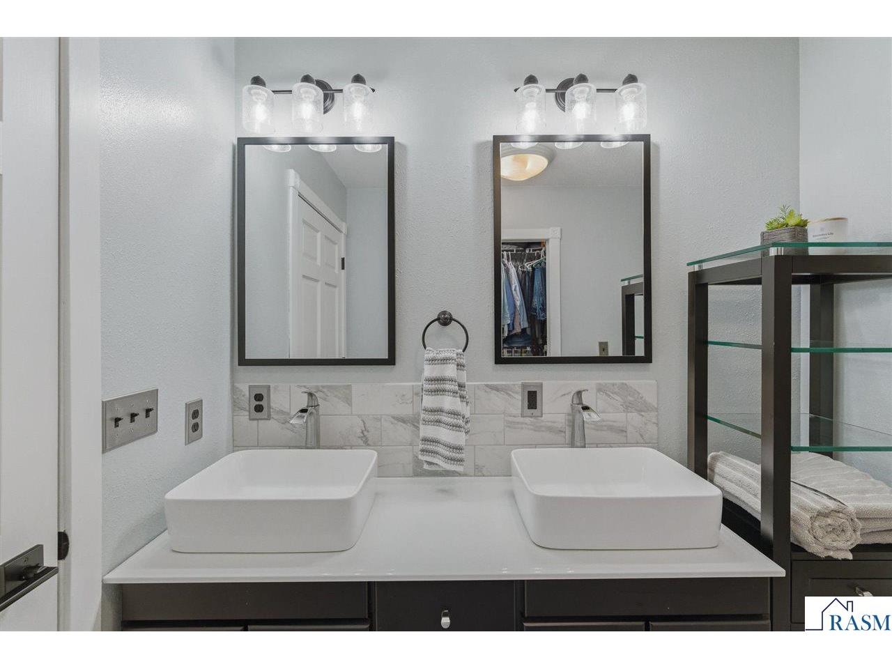 233 Gilbert Ave SW Madelia MN 56062 7039879 image16
