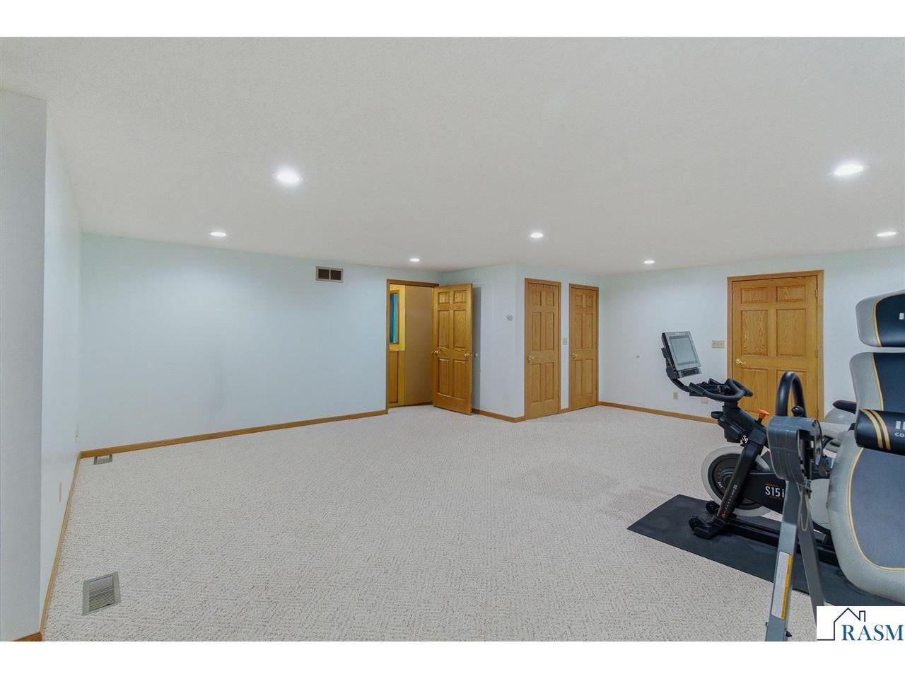 233 Gilbert Ave SW Madelia MN 56062 7039879 image21