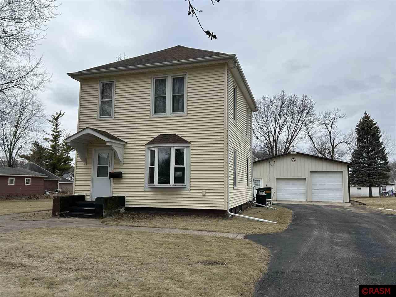 233 NE Buck Avenue Madelia MN 56062 7036528 image1