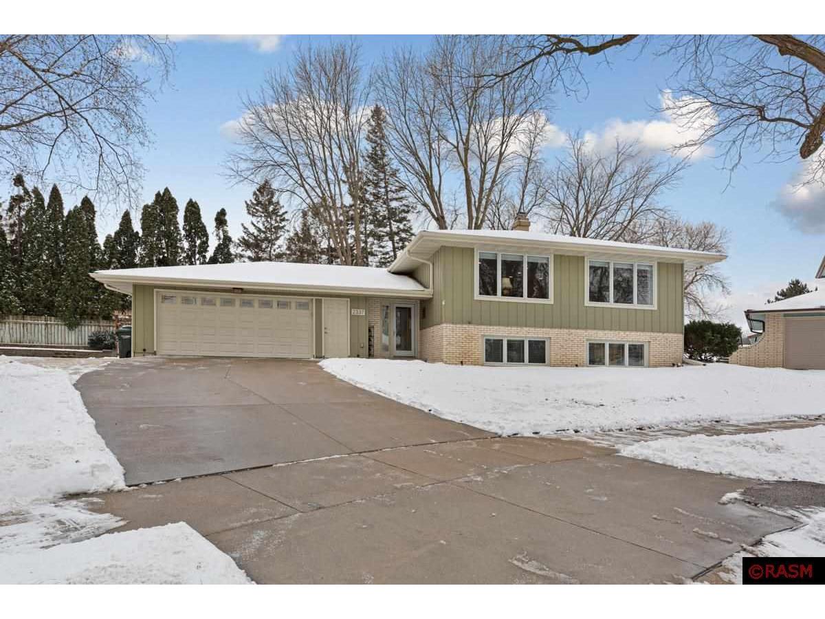 2337 NW Haling Court Rochester MN 55901 7036755 image1
