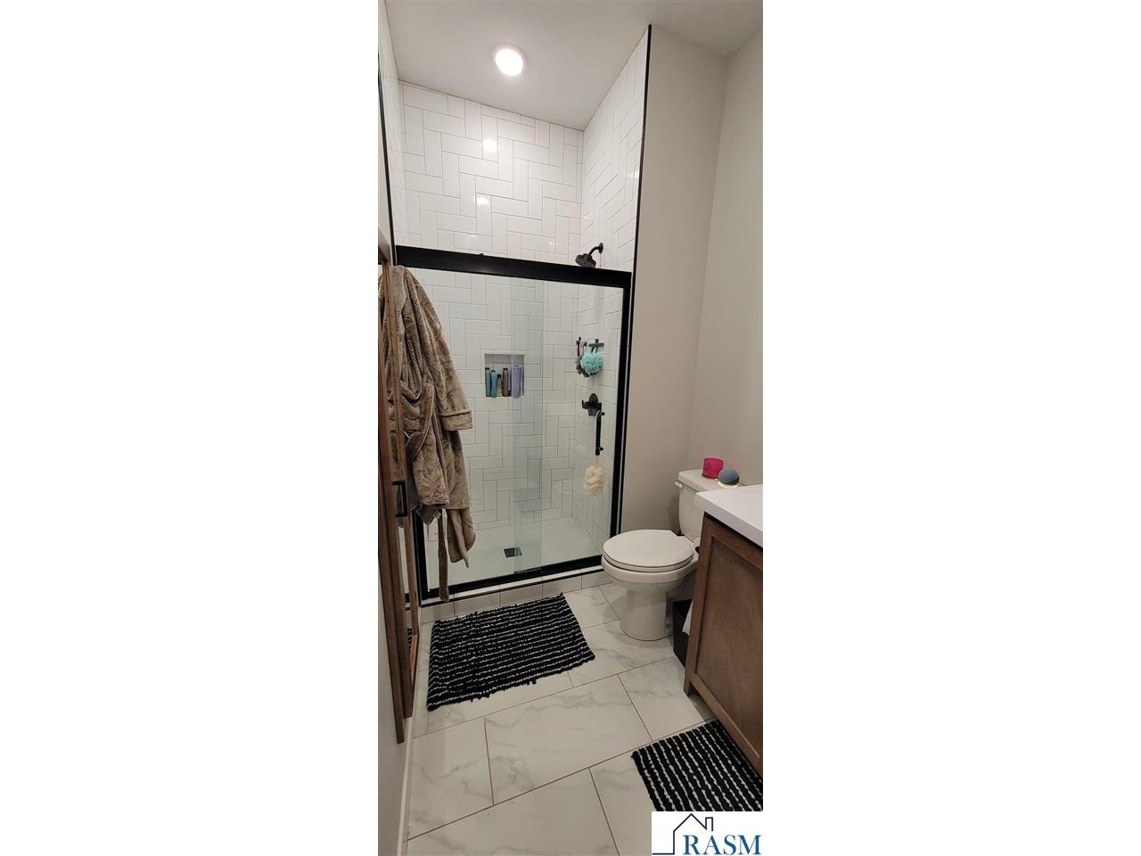 235-257 Belgrade Avenue North Mankato MN 56003 7039202 image9