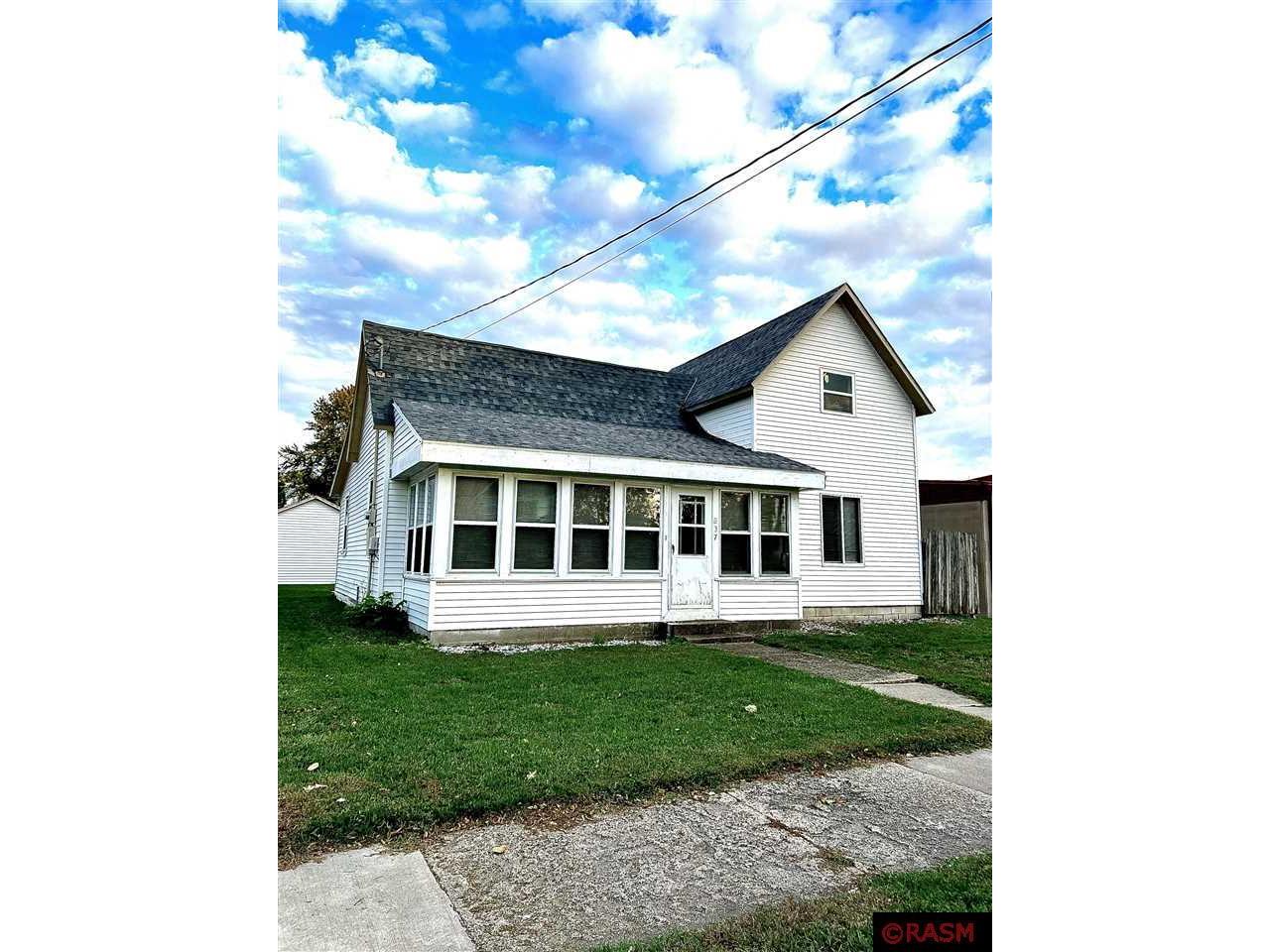 237 N Broadway Alden MN 56009 7033550 image1