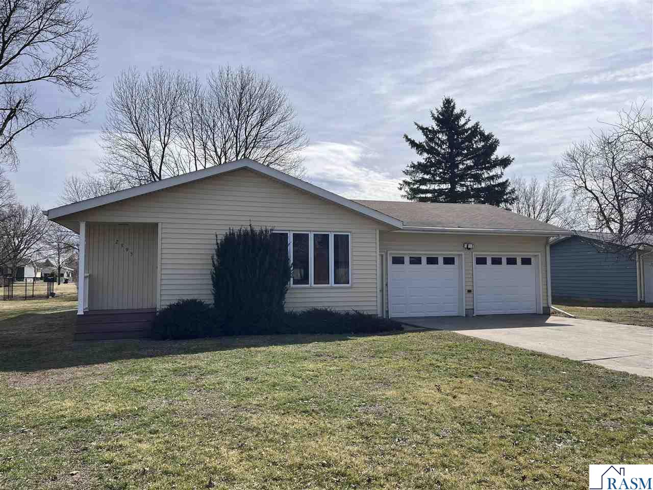 2395 Douglas Street Windom MN 56101 7039657 image1