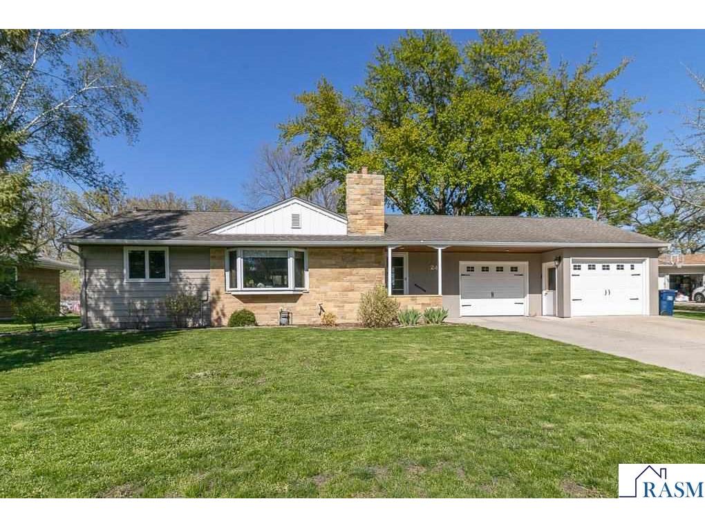 24 Bianchi Drive New Ulm MN 56073 7040225 image1