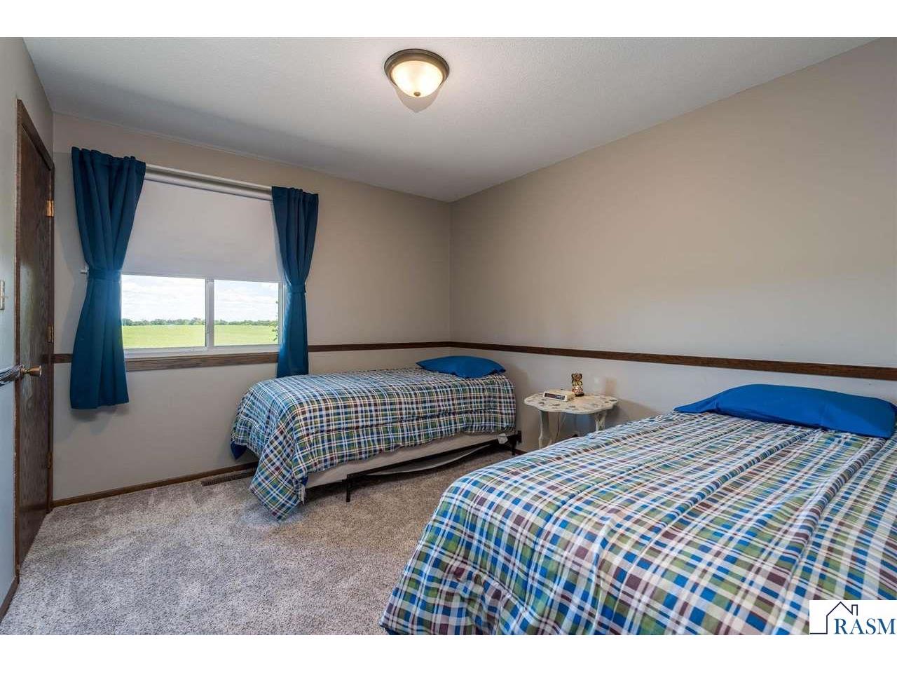 24100 577th Ln Mankato MN 56001 267040586 image26