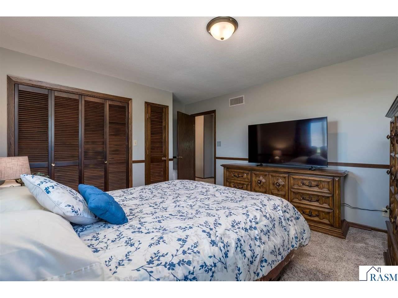 24100 577th Ln Mankato MN 56001 267040586 image28