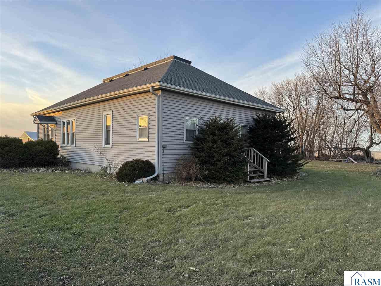 24543 630th Avenue Alden MN 56009 7039076 image1