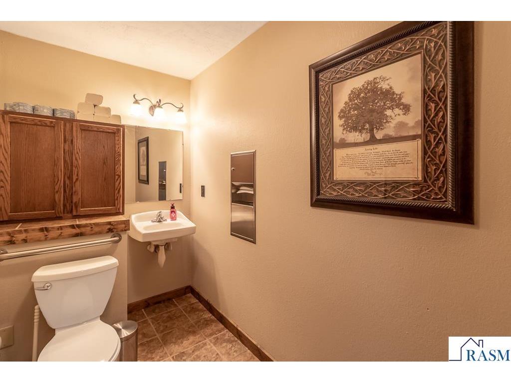 25 S Park Avenue Le Center MN 56057 7039160 image20